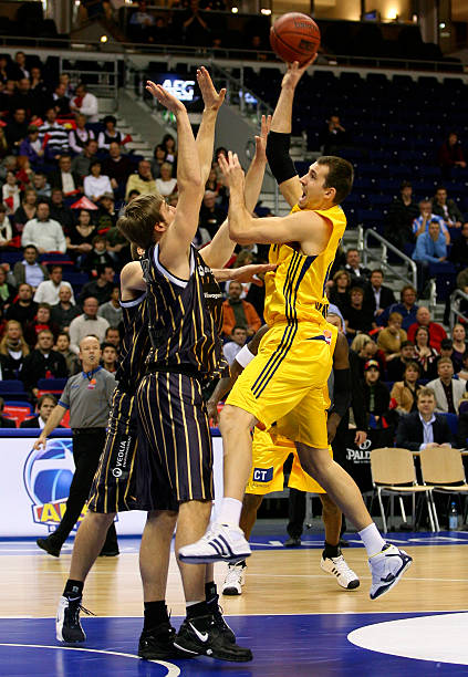 这不禁让我 这不禁让我